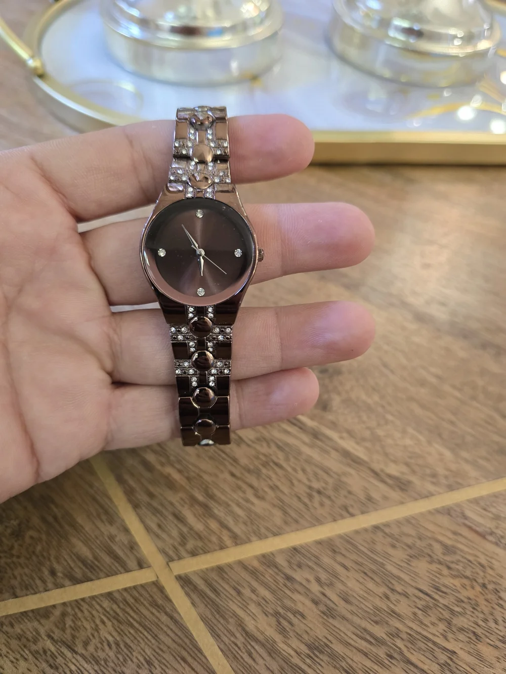 Allude sophisticated rose
